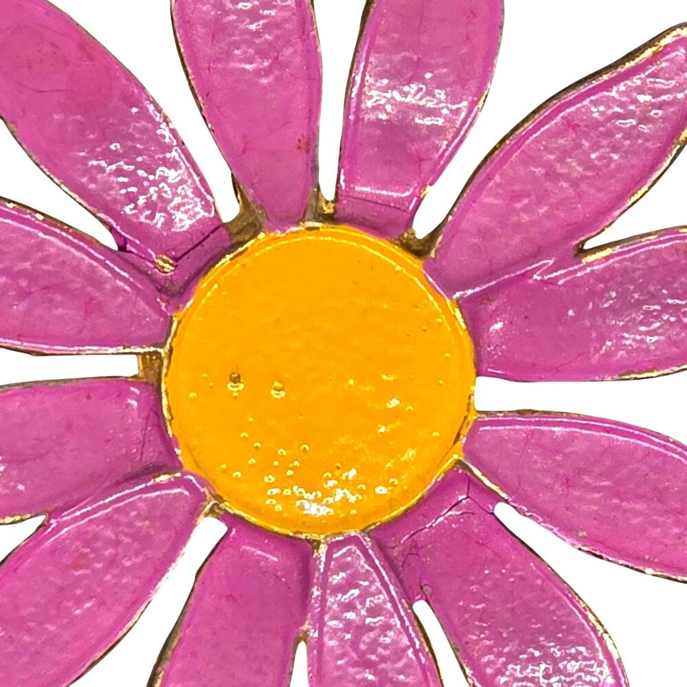 Pink & Yellow Enamel Daisy Flower Pin Brooch With Gold-Tone Metal Back - Picture 3 of 8